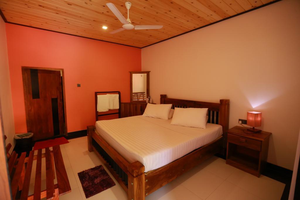 Eco Hotel Black & White - Anuradhapura Mihintale Extérieur photo